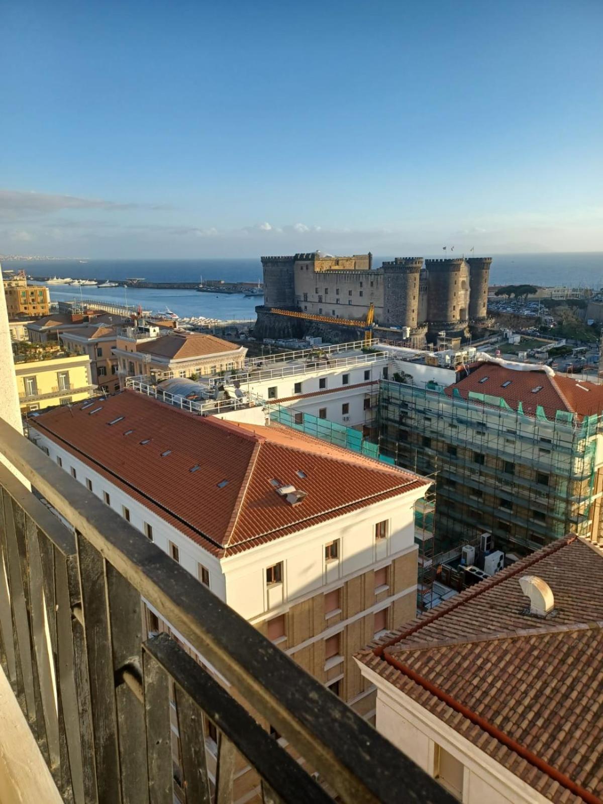 Neapolitan Skyscraper Suites Eksteriør bilde